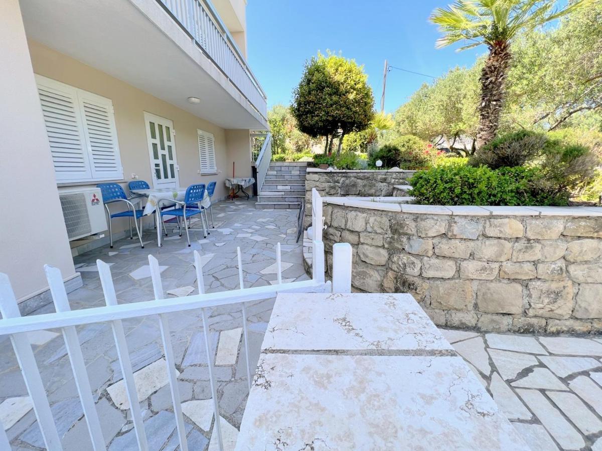MiraMar Garden Apartment Banjol Dış mekan fotoğraf